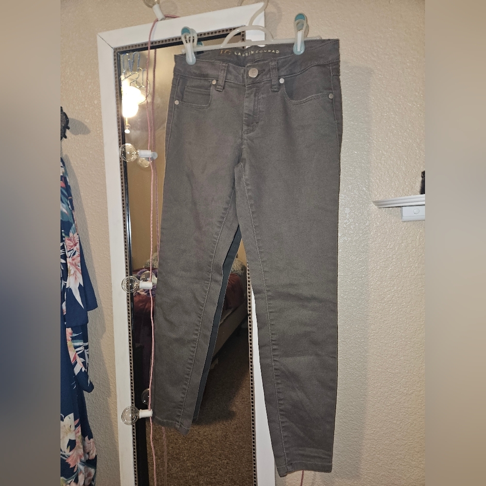 LC Lauren Conrad Gray Ankle & Cropped Jeans